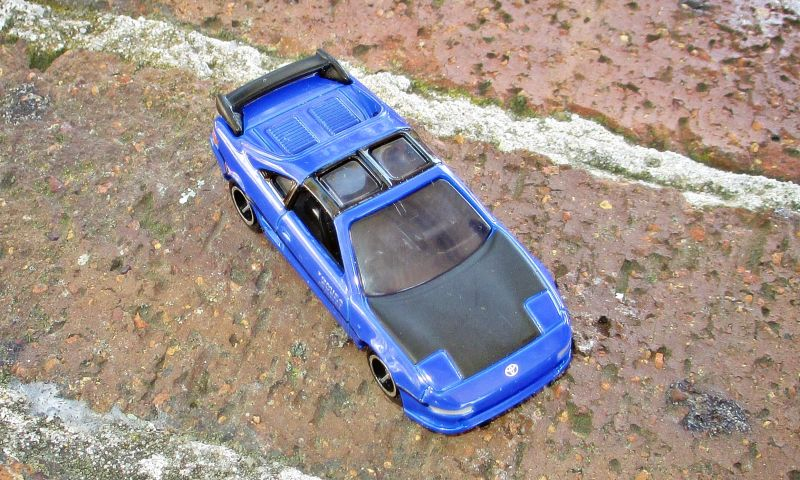 Illustration for article titled Radcast 2018: Tomica Toyota MR2